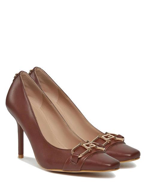 GUESS ELOUISA Skórzany dekolt z aplikacją KONIAK - Buty damskie