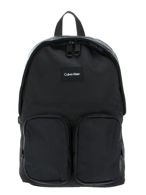 CALVIN KLEIN CK MUST T 2 POCKET Plecak na laptopa 15,6" czarny - Plecaki na laptopa do pracy
