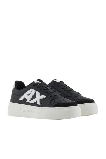 ARMANI EXCHANGE AX LOGO Trampki na platformie czarny+jasne złoto - Buty damskie