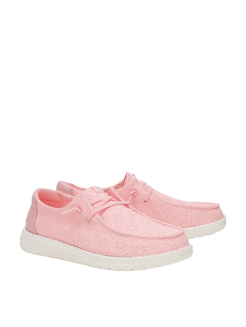 HEY DUDE WENDY EYELET LACE Perforowane mokasyny z fakturą kwiatową bladoróżowy - Buty damskie