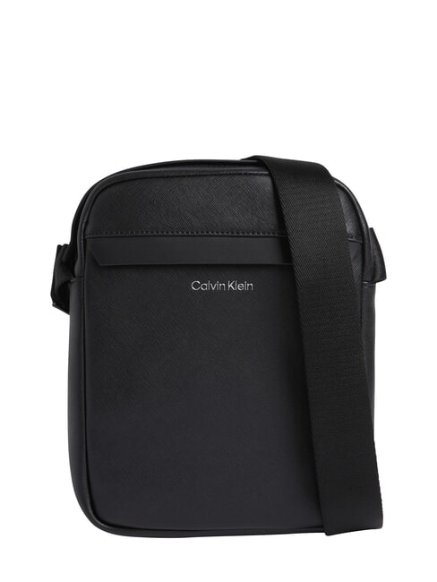 CALVIN KLEIN CK MUST Torba z kieszenią na czarno - Torby na ramię męskie