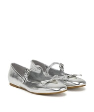 GUESS KAYRA Sk&oacute;rzane baleriny - Buty damskie