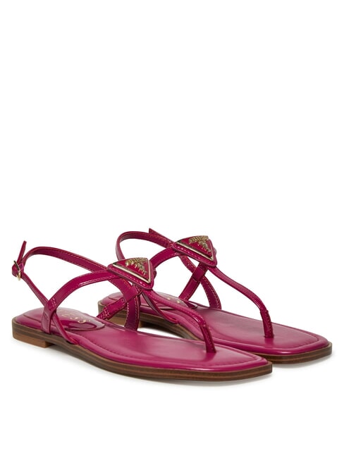 GUESS RAINEY4 Klapki magenta - Buty damskie