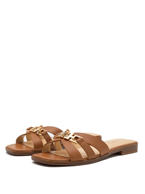 GUESS REALLA Sandały skórzane dębnik - Buty damskie