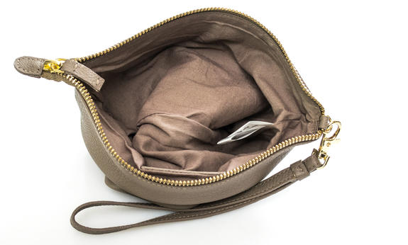 Pochette W sk&oacute;rze młotkowanej, małe NATURALNY - Torby damskie