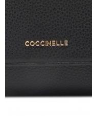 COCCINELLE METALLIC SOFT Portfel ze sk&oacute;ry młotkowanej składany na p&oacute;ł Czarny - Portfele damskie - 4
