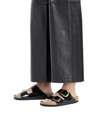 BIRKENSTOCK ARIZONA BIG BUCKLE Pantofelek ze sk&oacute;ry lakierowanej czarny - Buty damskie - 8