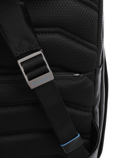 BLUE SQUARE Plecak sk&oacute;rzany, uchwyt na laptopa 14" Czarny - Plecaki na laptopa do pracy