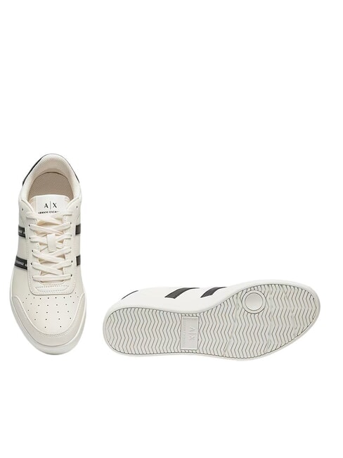 A|X STRIPES Adidasy ecru+czarny - Buty męskie