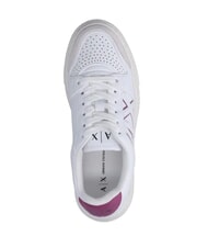 ARMANI EXCHANGE AX LOGO Trampki na platformie op.biały+r&oacute;żowy - Buty damskie - 5