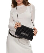 LOVE MOSCHINO CHAIN Torba na ramię z mikro ćwiekami czarny/metaliczny - Torby damskie - 4