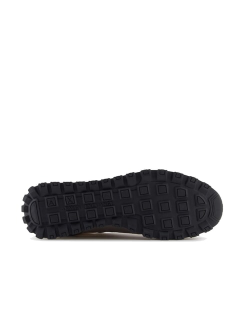 DROP MICROSUEDE Trampki z logo z boku brązowy bas + ecru - Buty damskie