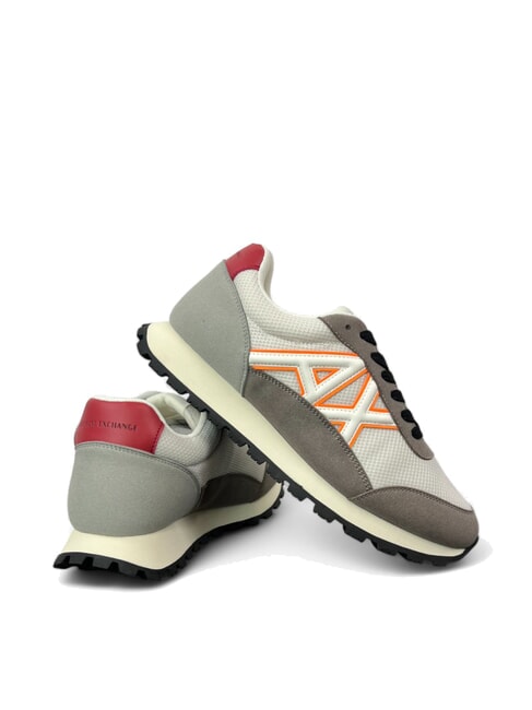 A|X Adidasy r.cash+off wht+or.fl - Buty męskie