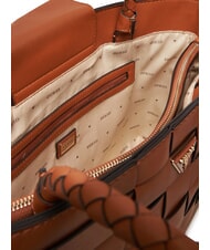 GUESS MAYLEE Tkana torba na zakupy karmel - Torby damskie - 5