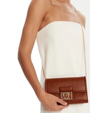 LOVE MOSCHINO SMART DAILY Kopert&oacute;wka z łańcuszkiem kasztan - Torby damskie - 5