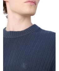 CALVIN KLEIN CK JEANS Sweter z okrągłym dekoltem i regularnym krojem atrament - Koszulki męskie - 4
