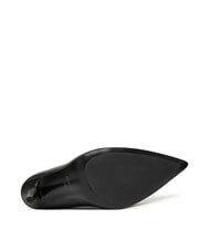 GUESS NAPRIL  9-centymetrowe sk&oacute;rzane cz&oacute;łenka na obcasie CZARNY - Buty damskie - 5