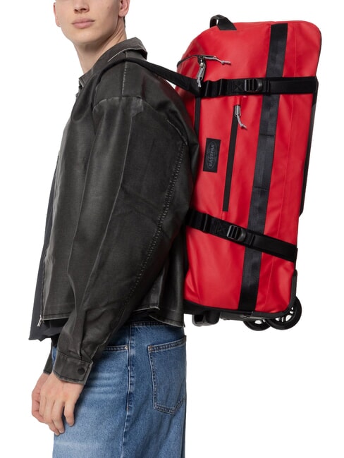 DUFFEL PACK WHEEL M Średniej wielkości wodoodporna torba podr&oacute;żna na k&oacute;łkach plandeka czerwona - W&oacute;zki p&oacute;łsztywne