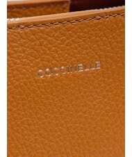 COCCINELLE SWAP Sk&oacute;rzana torba z paskiem na ramię SK&Oacute;RA - Torby damskie - 5