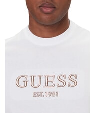 GUESS EMBROIDERY Koszulka bawełniana czysto biały - Koszulki męskie - 3