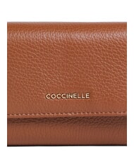 COCCINELLE METALLIC SOFT Portfel ze sk&oacute;ry młotkowanej składany na p&oacute;ł koniak - Portfele damskie - 3