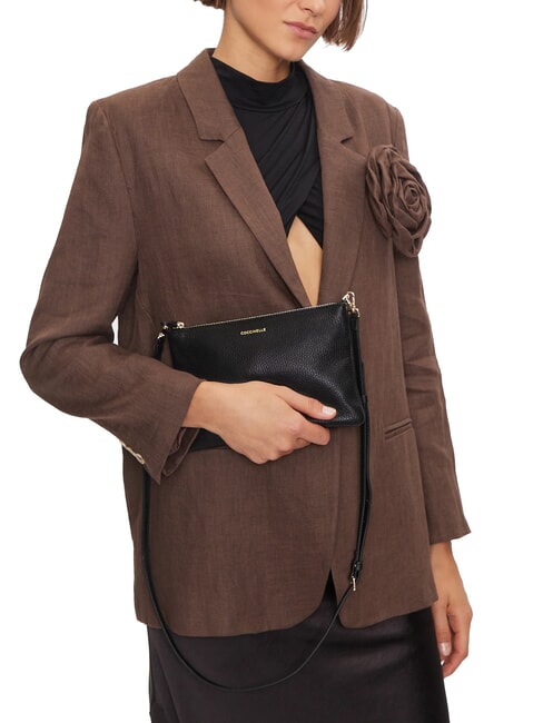 BEST CROSSBODY Sk&oacute;rzana mini torebka Czarny - Torby damskie