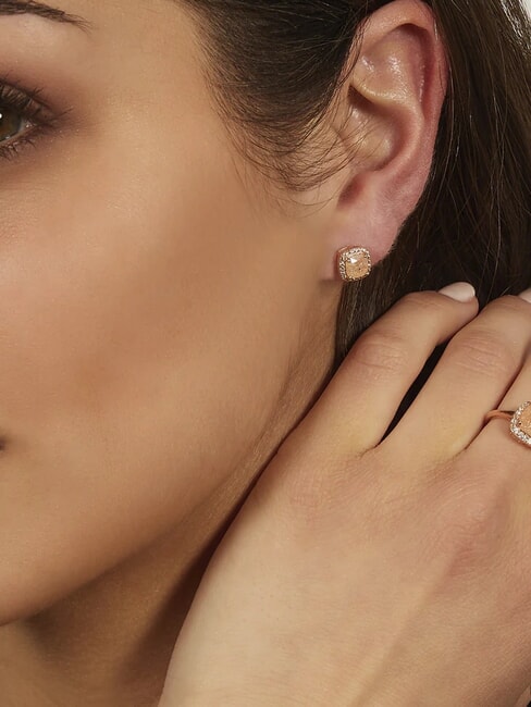 ICY DIAMONDS Kolczyki z kwadratowymi płatkami i cyrkoniami r&oacute;ża - Kolczyki