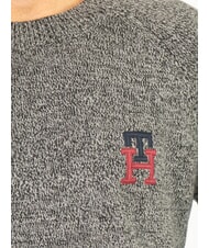 TOMMY HILFIGER TH Bawełniany sweter z okrągłym dekoltem i haftowanym logo czarny / średnioszary htr - Koszulki męskie - 3