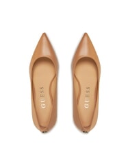 GUESS BRAVO4 Sk&oacute;rzany dekolt piasek - Buty damskie - 4