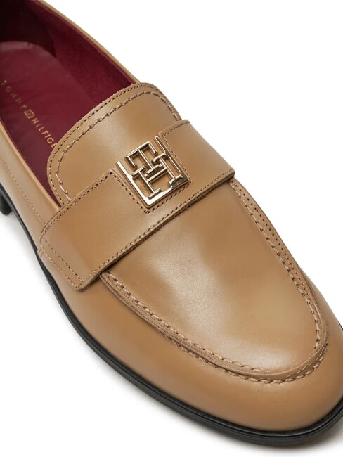THE LEATHER CLASSIC Mokasyny damskie sk&oacute;rzane khaki - Buty damskie