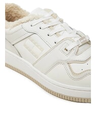 TOMMY HILFIGER TH JEANS Sk&oacute;rzane trampki z aplikacją ecru - Buty damskie - 6