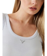 GUESS TRIANGLE PATCH Top bez rękaw&oacute;w czysto biały - Koszulki i topy damskie - 3