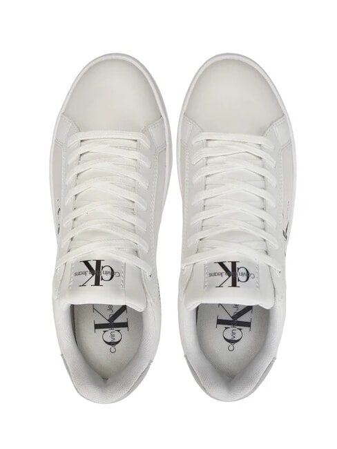 BOLD LOW LACE Sk&oacute;rzane trampki na platformie biały - Buty damskie
