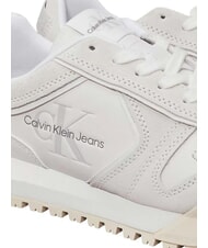 CALVIN KLEIN TOOTHY RUNNER Sk&oacute;rzane trampki biały - Buty damskie - 3