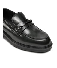 CALVIN KLEIN LOAFER BAR SAFF Sk&oacute;rzane mokasyny z wstawką saffiano czarny - Buty damskie - 4