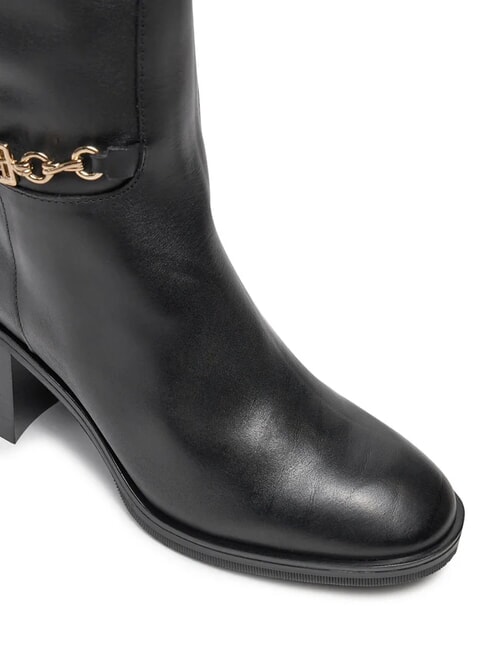 TH CHAIN Wysokie sk&oacute;rzane buty z łańcuchem czarny - Buty damskie