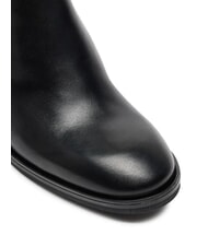 TOMMY HILFIGER TH CHAIN Sk&oacute;rzane botki z łańcuchem czarny - Buty damskie - 4