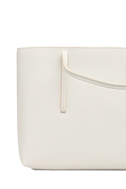 EMBOSSED LOGO Torba na ramię lilia biała - Torby damskie