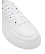 TOMMY HILFIGER MODERN COURT Sk&oacute;rzane trampki na platformie biały - Buty damskie - 3
