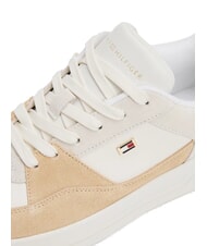 TOMMY HILFIGER BASKET MIX Damskie trampki starożytny biały/gliniasty otoczak - Buty damskie - 4