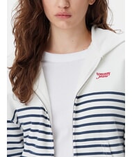 TOMMY HILFIGER SCRIPT LOGO Bluza z kapturem z bawełny zapinana na suwak ecru / granatowy pasek - Bluzy damskie - 3