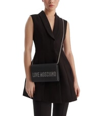 LOVE MOSCHINO SMART DAILY Kopert&oacute;wka z łańcuszkowym paskiem na ramię czarny lakier - Torby damskie - 5