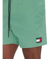 TOMMY HILFIGER TH Dwukolorowe spodenki kąpielowe Fort Green - Stroje kąpielowe męskie - 3