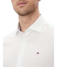 TOMMY HILFIGER TH Koszula z długim rękawem z elastycznej bawełny biel optyczna - Koszule męskie - 3
