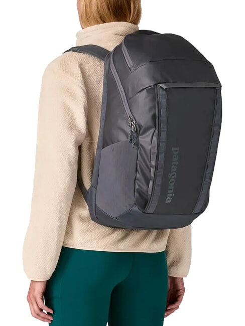 BLACK HOLE 32L Plecak na laptopa 15" niebieski smolder z szarością forge - Plecaki szkolne i rekreacyjne