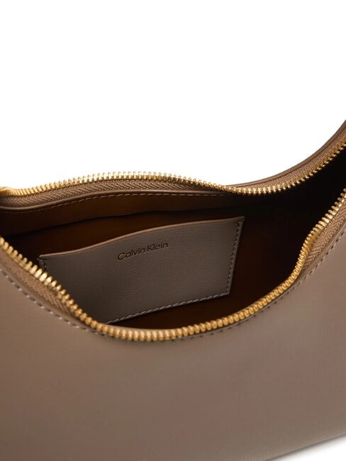 EMBOSSED LOGO Torba na ramię z paskiem na ramię pustynny szary - Torby damskie