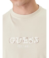GUESS LOGO CONTRAST Koszulka bawełniana jasny dąb - Koszulki męskie - 3