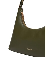 CALVIN KLEIN EMBOSSED LOGO Torba na ramię z paskiem na ramię cyprys - Torby damskie - 4