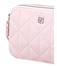CALVIN KLEIN QUILTED EMBLEM Mała torba na ramię kołyska r&oacute;żowa - Torby damskie - 3