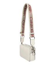 CALVIN KLEIN SIGNATURE LOGO STRAP Torba na aparat fotograficzny o podw&oacute;jnej funkcji smagliczka biała - Torby damskie - 6